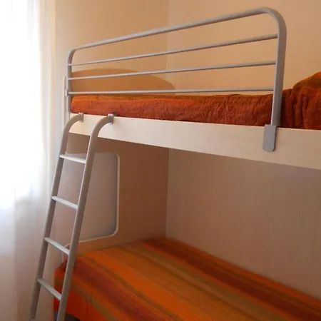 Bright Flat Next To The Beach-beahost Апартаменты *