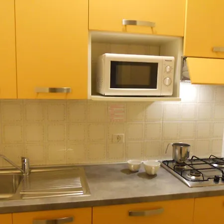 Bright Flat Next To The Beach-beahost Апартаменты Бибионе