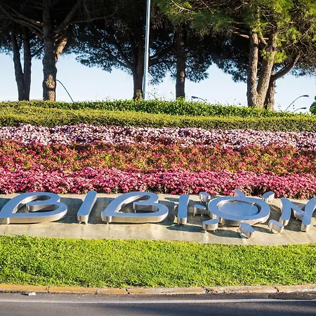 Bright Flat Next To The Beach-beahost Апартаменты Бибионе