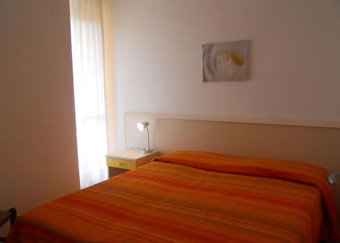 Bright Flat Next To The Beach-beahost Бібіоне